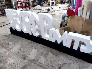 ป้ายตั้งพื้น_อีเส้นท์_บู๊ธสินค้า_น้ำหนักเบา