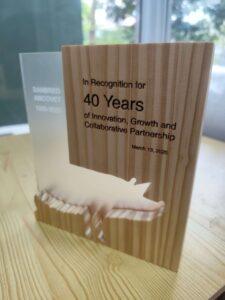 ป้ายรางวัลตั้งโต๊ะ