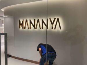 ป้ายตัวอักษรไฟ_แสงออกหลัง